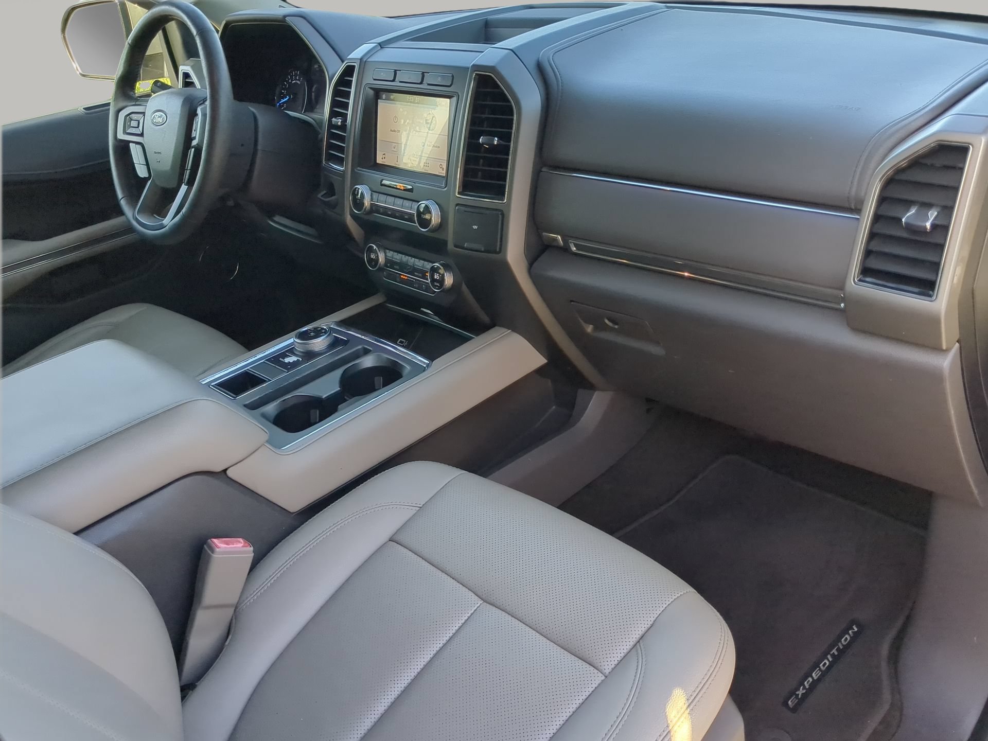 Certified 2019 Ford Expedition XLT w/ Equipment Group 202A RWD image 49