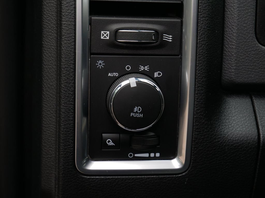 Used 2018 RAM 1500 Big Horn AWD/4WD image 16
