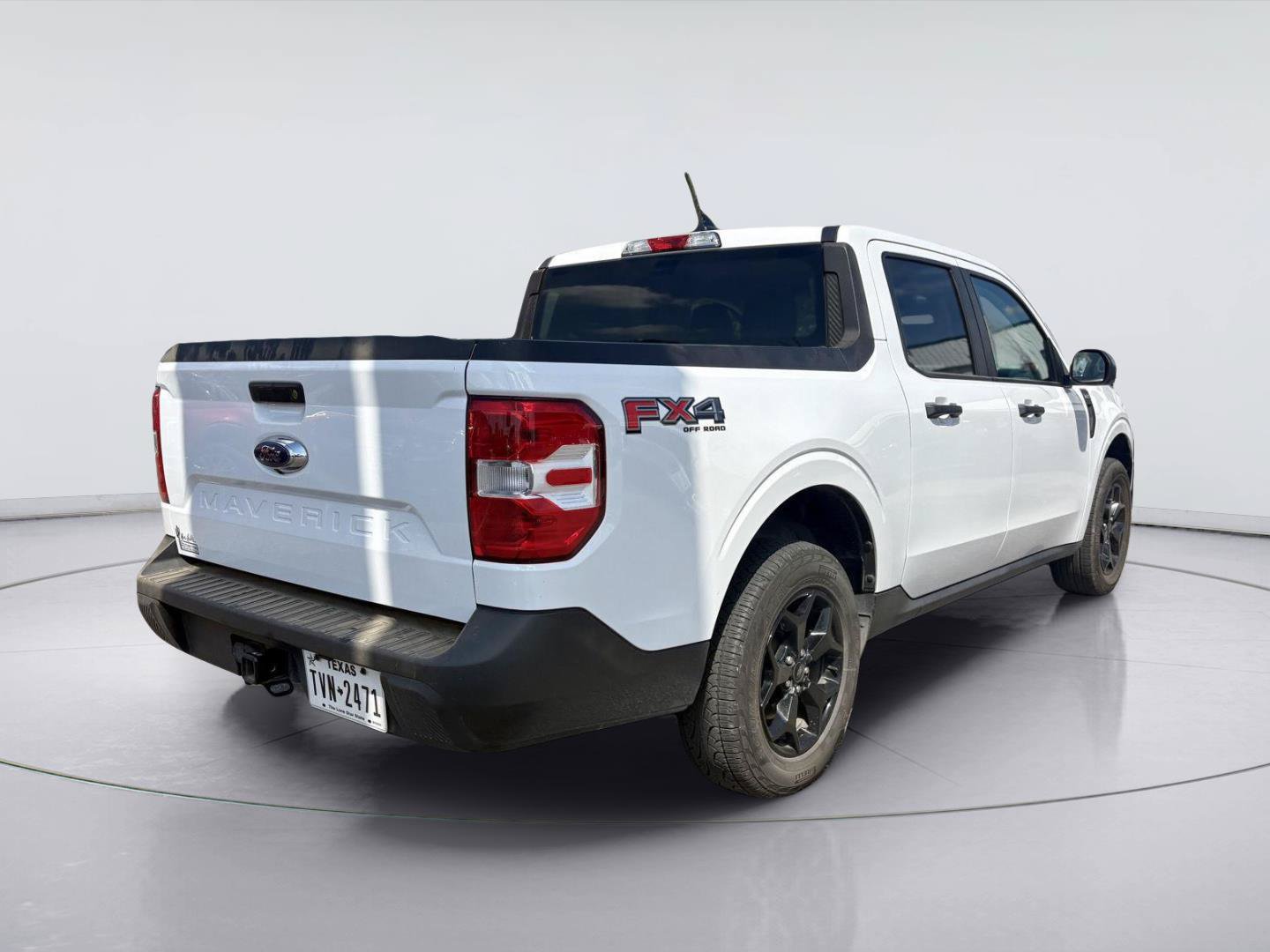 Certified 2024 Ford Maverick XLT w/ Equipment Group 300A Standard AWD/4WD image 3