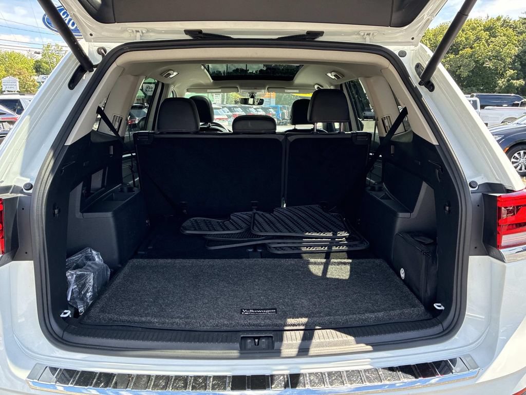 Used 2023 Volkswagen Atlas SE AWD/4WD image 13