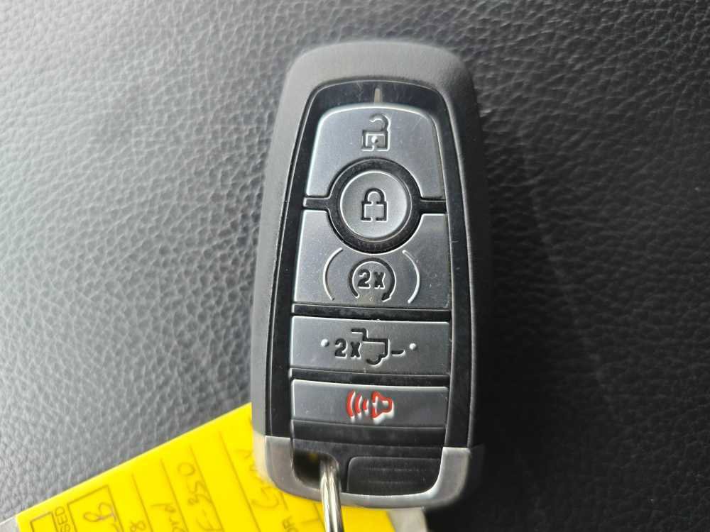 Certified 2018 Ford F350 Lariat w/ Lariat Ultimate Package image 22