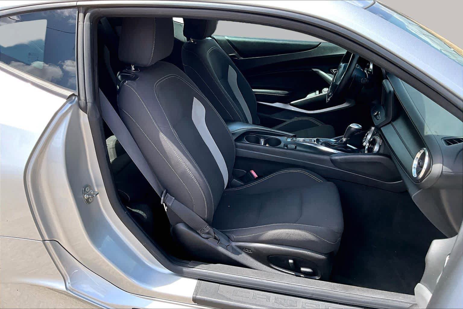 Used 2018 Chevrolet Camaro LT w/ Redline Edition RWD image 11