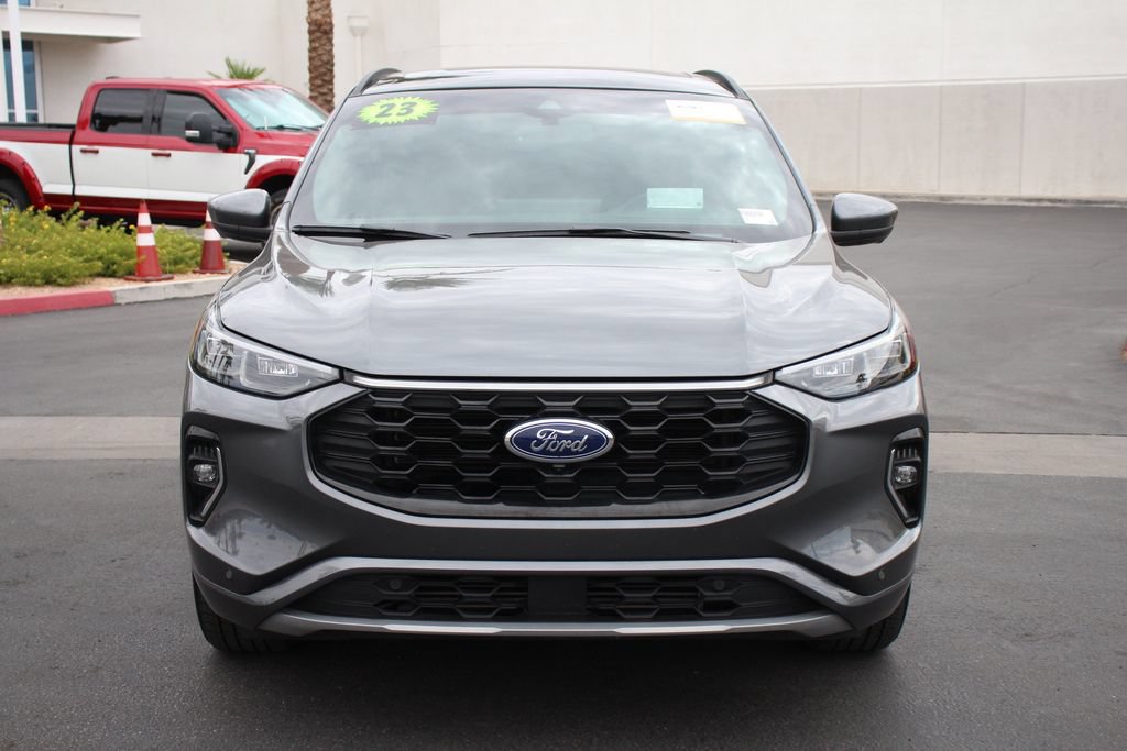 Certified 2023 Ford Escape ST-Line Elite w/ Premium Technology Package AWD/4WD image 13