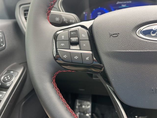 Certified 2022 Ford Escape SEL w/ SEL Stealth AWD Package image 28