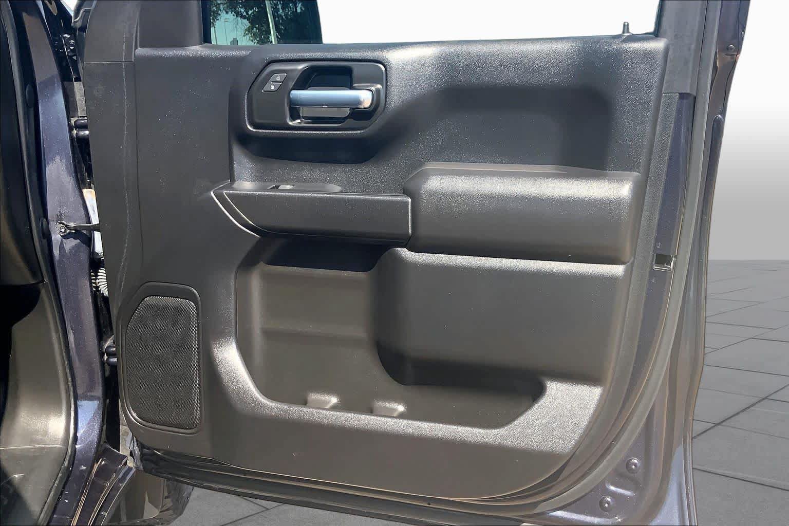 Used 2022 Chevrolet Silverado 1500 Custom AWD/4WD image 22