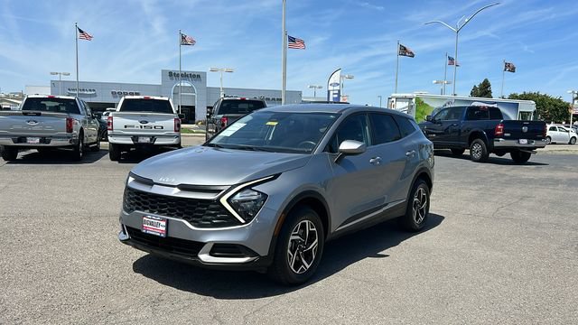 Used 2023 Kia Sportage LX AWD/4WD image 8