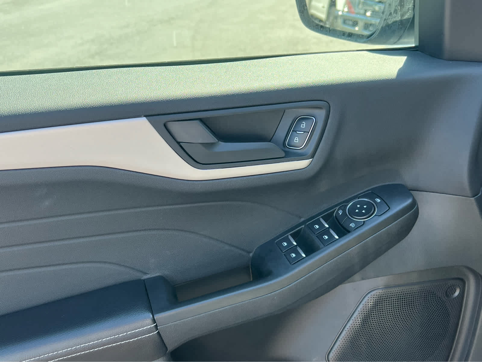 Certified 2022 Ford Escape SE AWD/4WD image 30