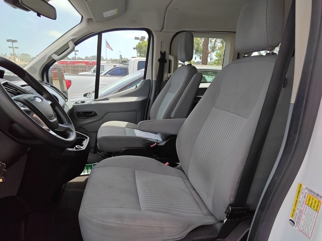Certified 2019 Ford Transit 350 XLT RWD image 7