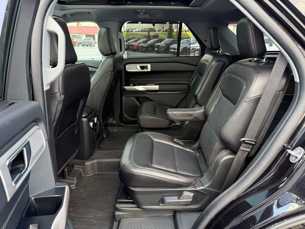 Certified 2023 Ford Explorer Limited w/ Equipment Group 301A AWD/4WD image 20