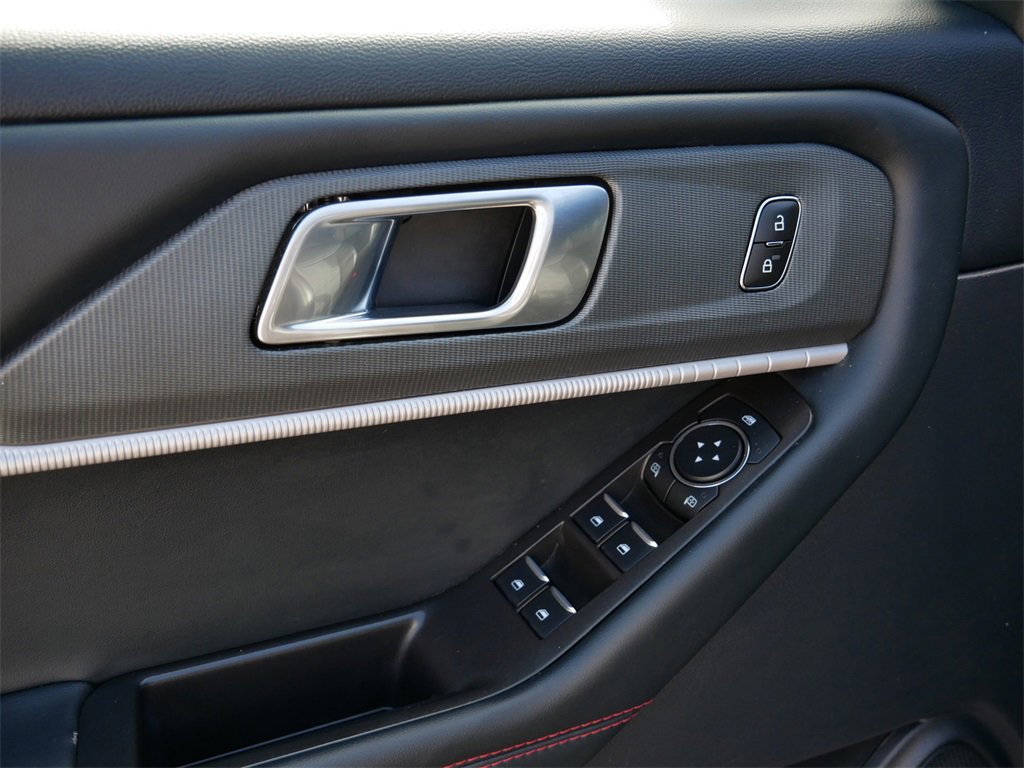 Certified 2025 Ford Explorer ST-Line w/ ST-Line Street Pack image 16