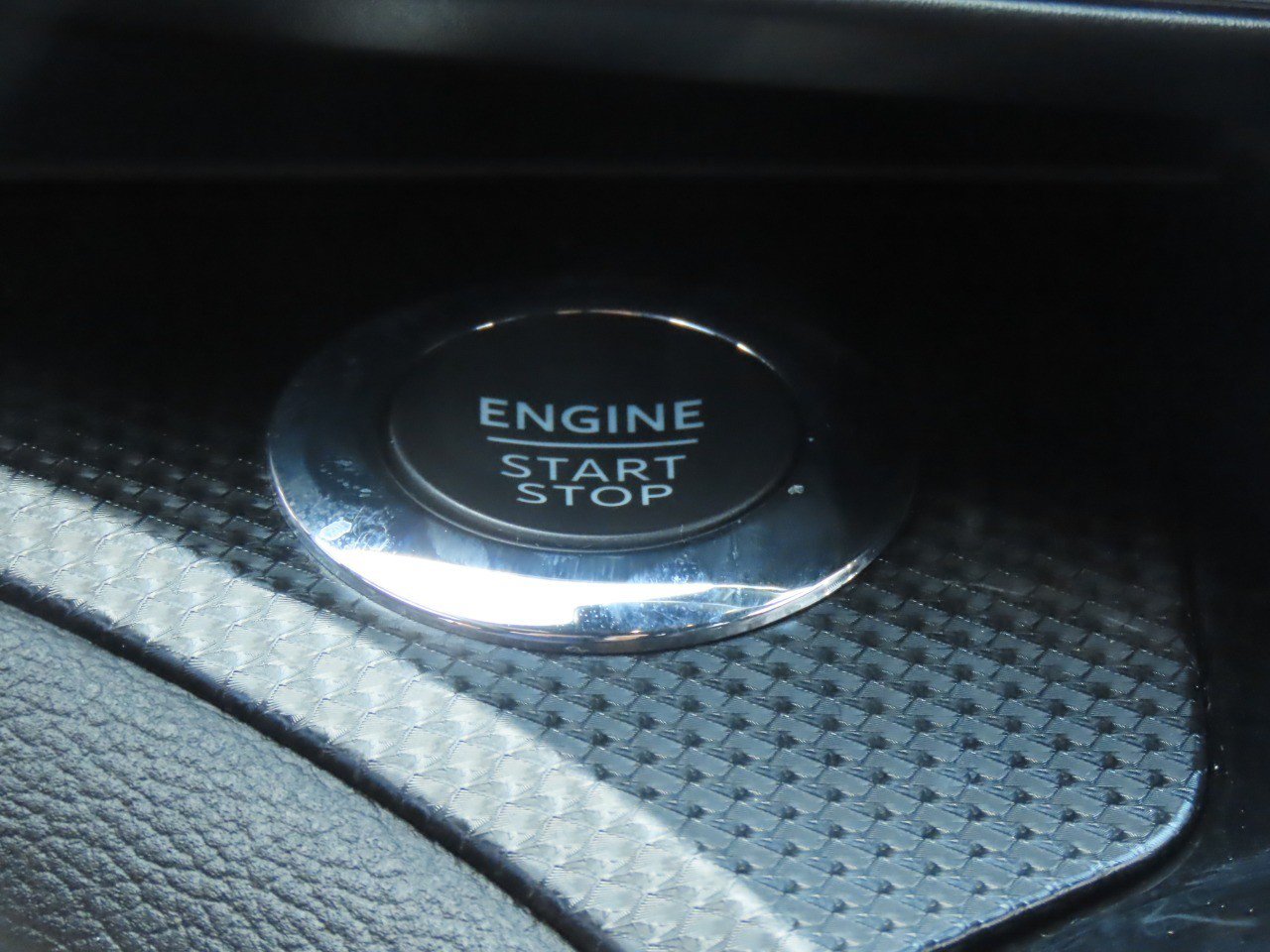 Certified 2022 Ford Explorer ST-Line RWD image 31