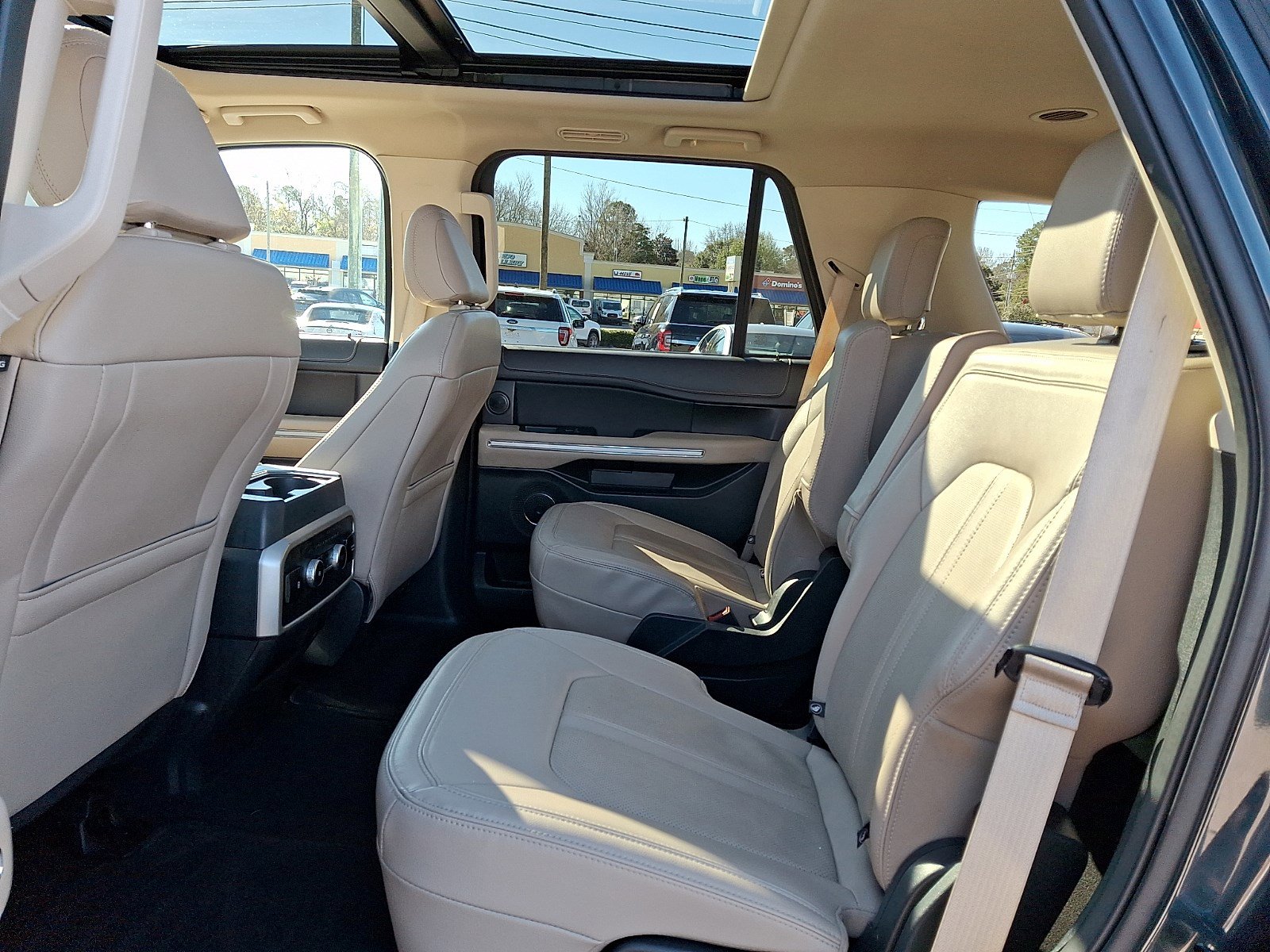 Certified 2024 Ford Expedition Limited image 9