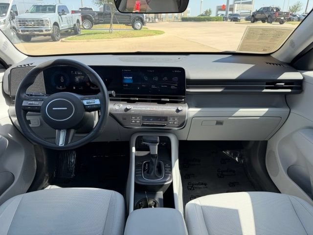 Used 2025 Hyundai Kona SEL FWD image 21