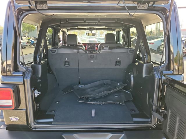 Used 2023 Jeep Wrangler Unlimited Rubicon w/ Cold Weather Group image 8