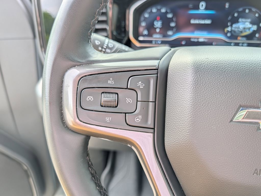 Used 2025 Chevrolet Silverado 2500 ZR2 w/ Technology Package AWD/4WD image 10