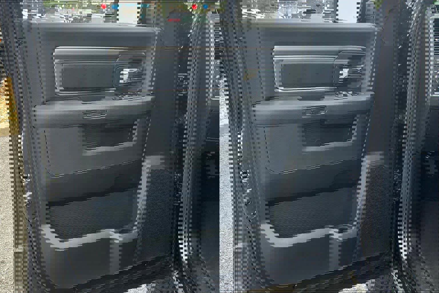 Used 2024 RAM 1500 Classic Warlock image 21