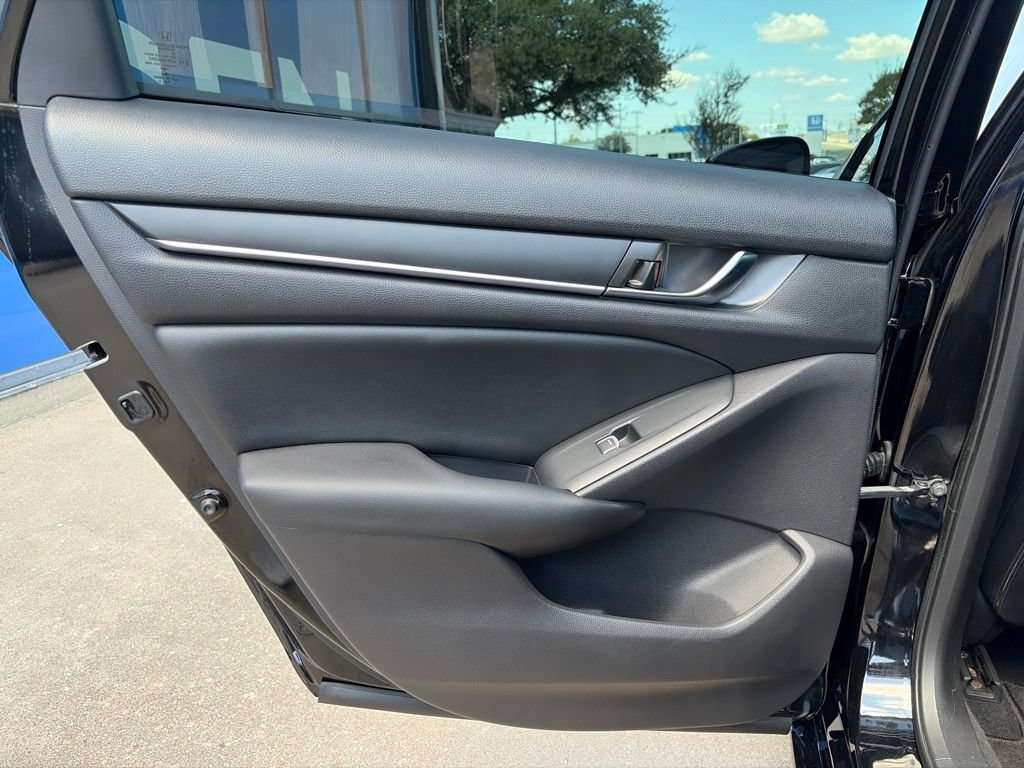 Used 2019 Honda Accord Sport image 16