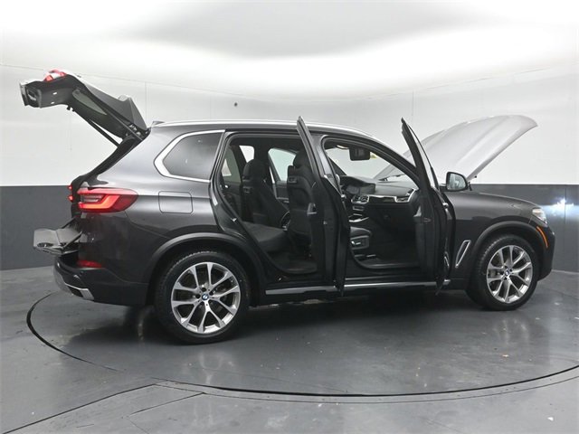 Used 2021 BMW X5 xDrive40i w/ Convenience Package image 50