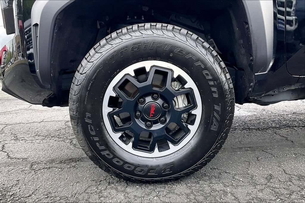 Used 2024 Toyota Tacoma TRD Off-Road AWD/4WD image 8