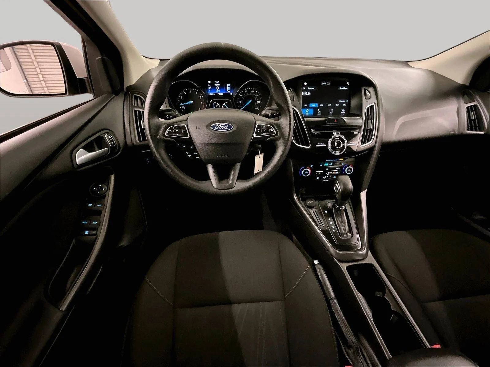 Certified 2018 Ford Focus SEL FWD image 5