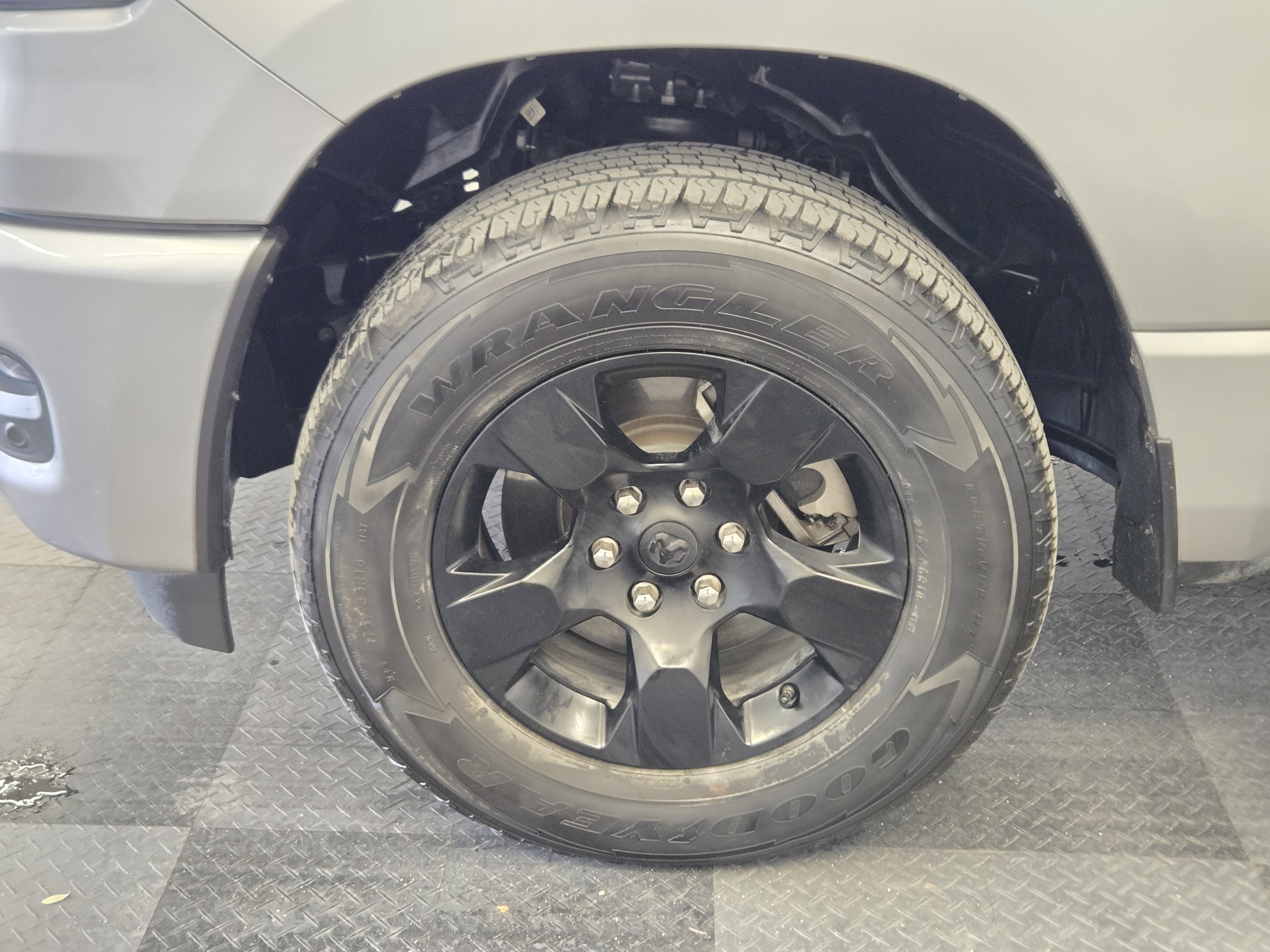 Used 2025 RAM 1500 Tradesman w/ Night Edition image 10