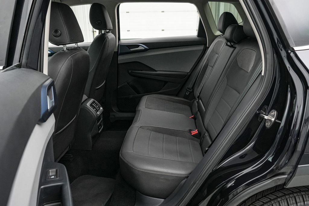 Used 2024 Volkswagen Taos SE image 18