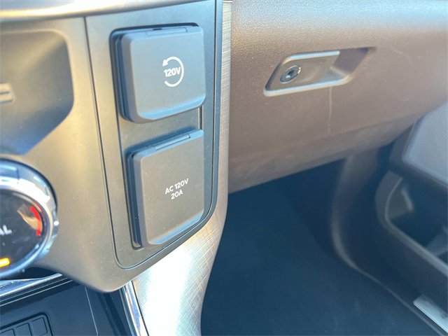 Certified 2025 Ford F150 King Ranch w/ FX4 Off-Road Package image 36