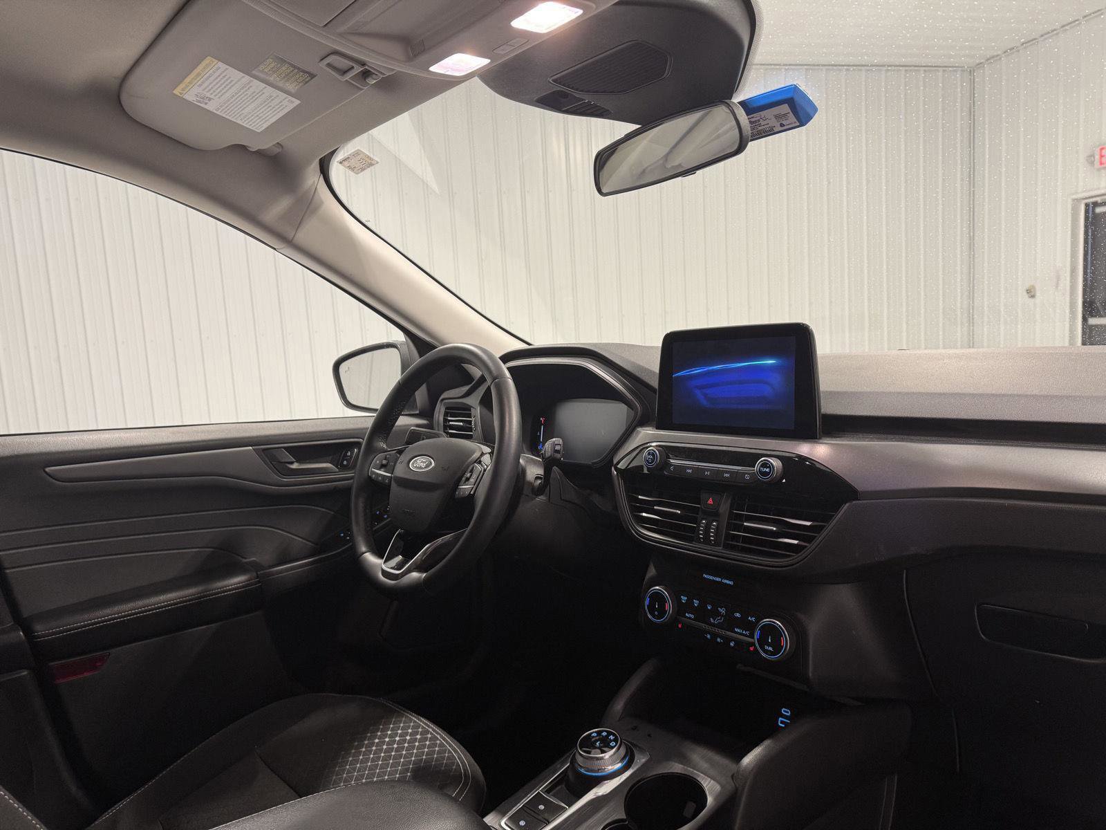 Certified 2023 Ford Escape Active w/ Cold Weather Package image 15