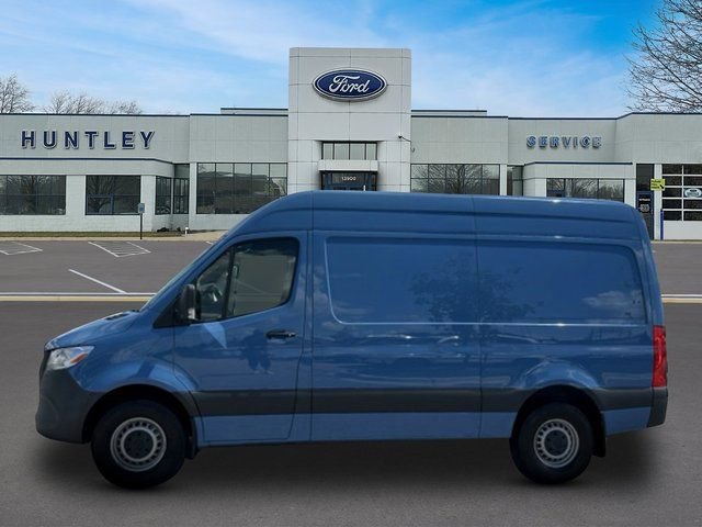 Used 2024 Mercedes-Benz Sprinter 2500 image 7