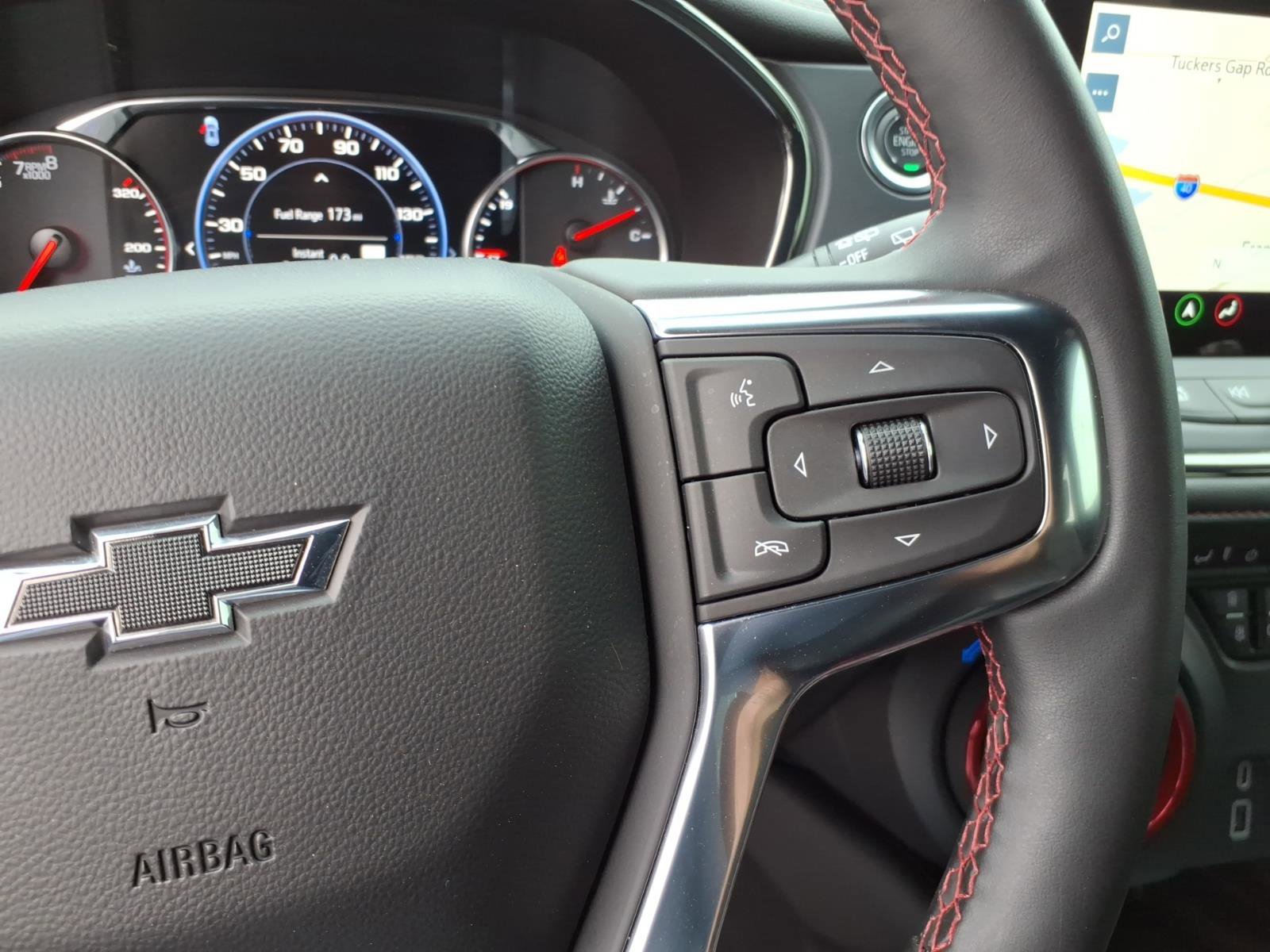 Used 2025 Chevrolet Blazer RS w/ Enhanced Convenience Package image 17