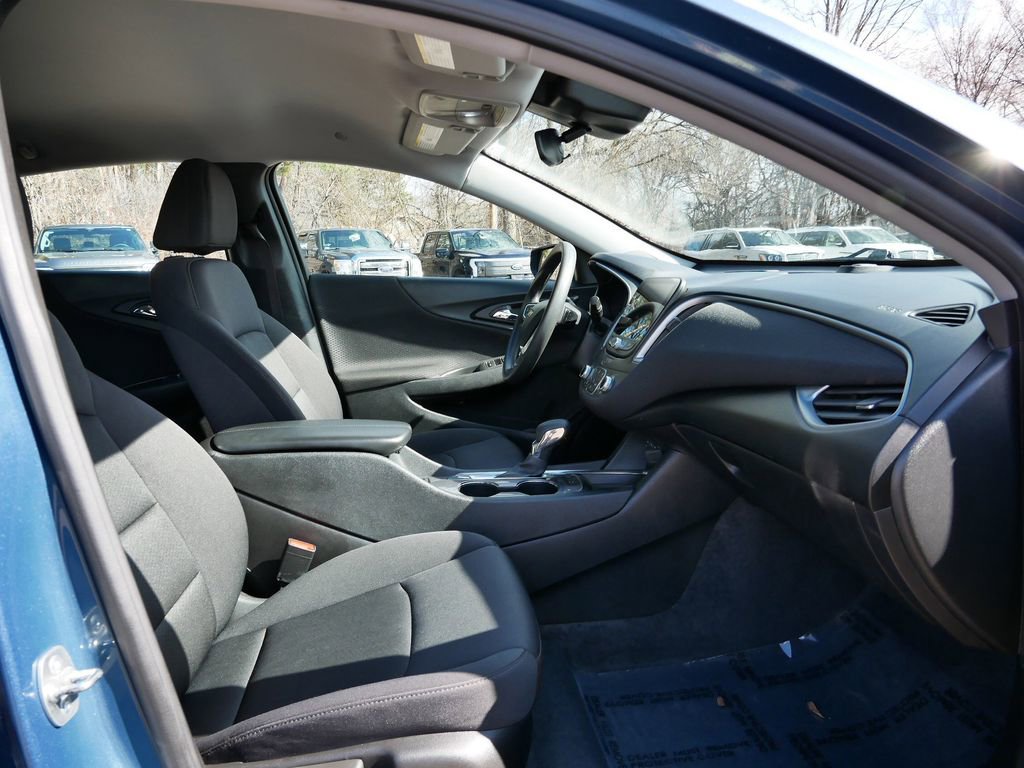 Used 2024 Chevrolet Malibu LT FWD image 8