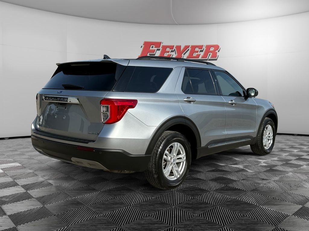 Certified 2023 Ford Explorer XLT w/ Equipment Group 202A AWD/4WD image 5
