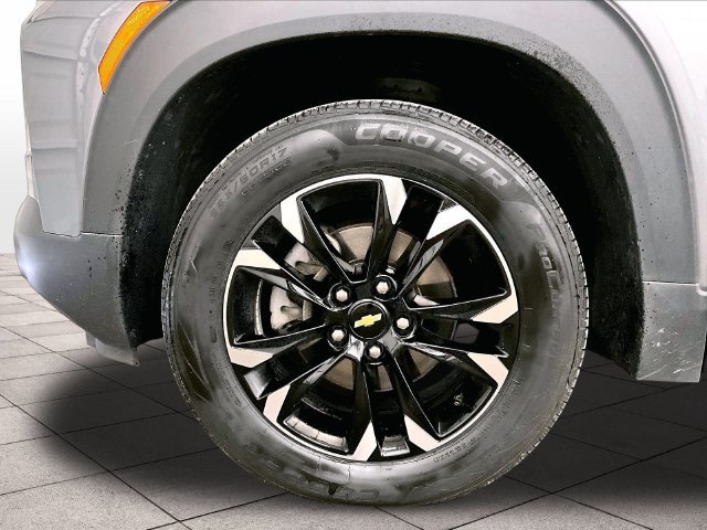 Used 2021 Chevrolet TrailBlazer LT w/ Sun and Liftgate Package AWD/4WD image 8