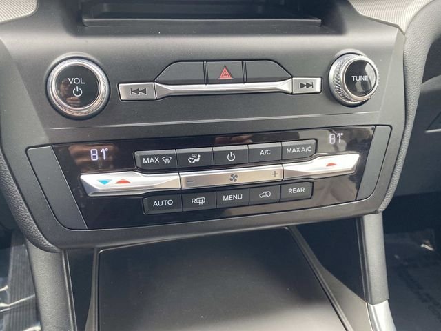 Certified 2020 Ford Explorer XLT w/ Equipment Group 202A RWD image 27