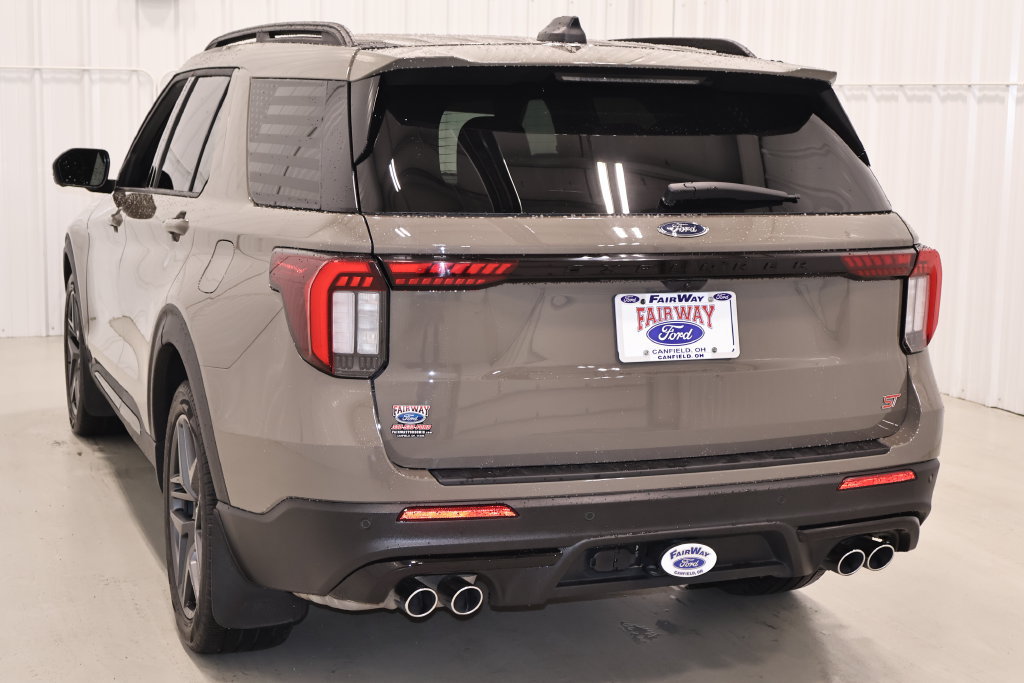 Certified 2026 Ford Explorer ST w/ Sun And Sound Package AWD/4WD image 7