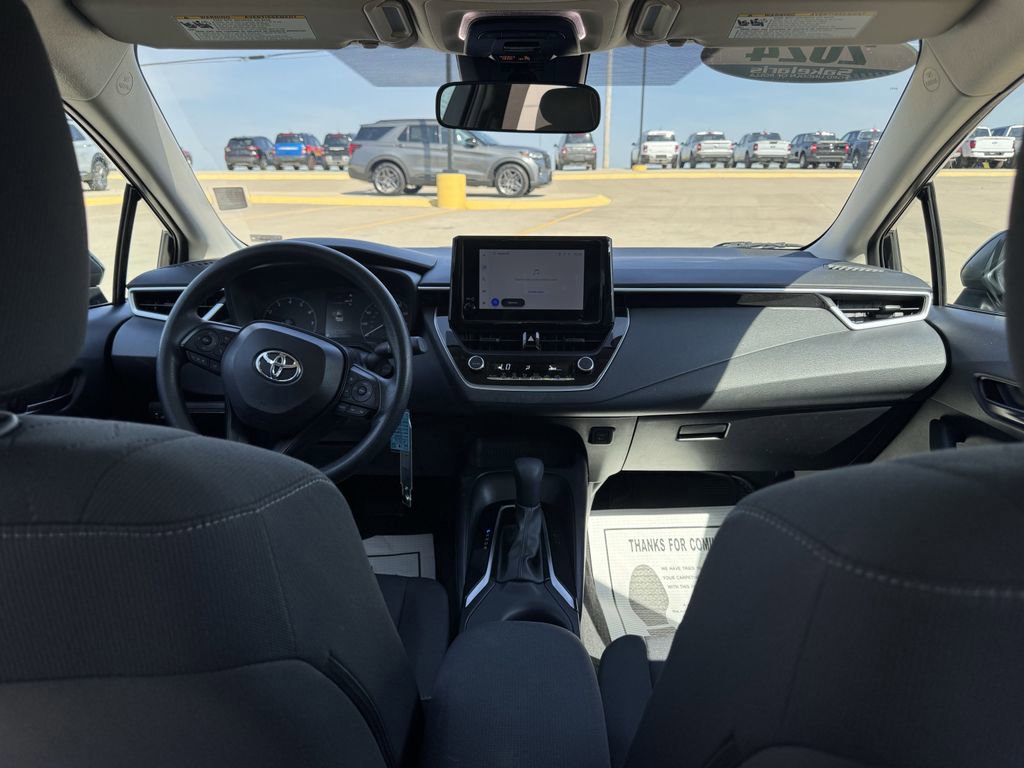 Used 2024 Toyota Corolla LE image 31
