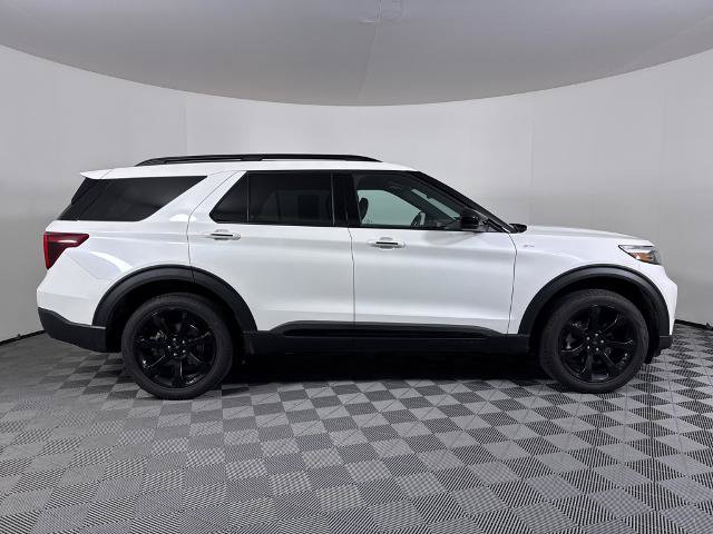 Certified 2024 Ford Explorer ST-Line w/ Class IV Trailer Tow Package AWD/4WD image 12