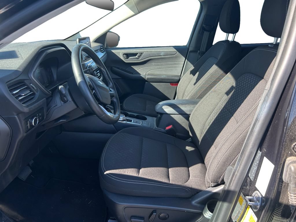 Certified 2024 Ford Escape Active AWD/4WD image 13