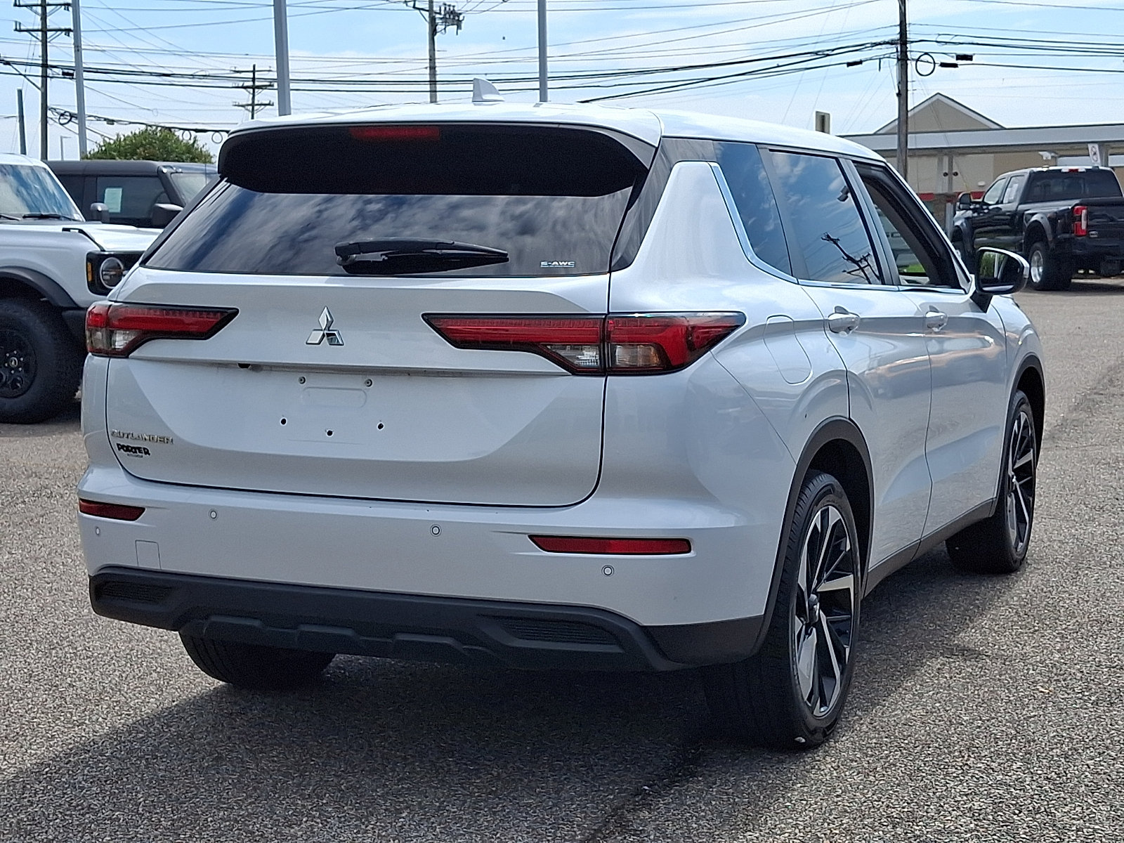 Used 2022 Mitsubishi Outlander ES AWD/4WD image 10