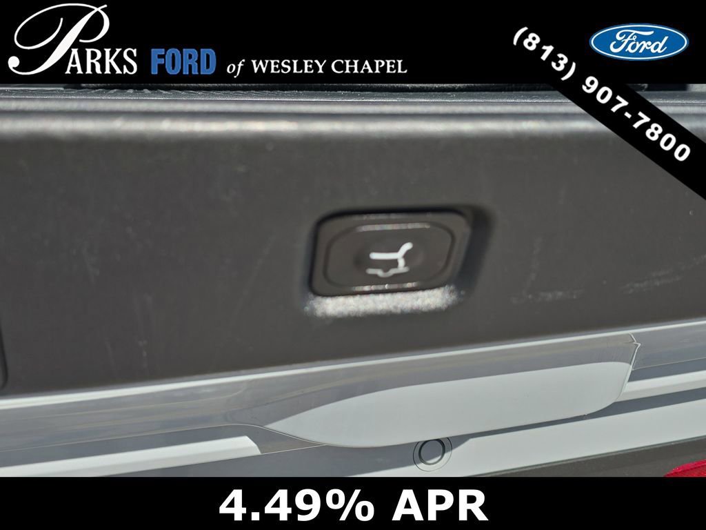 Certified 2025 Ford Expedition Platinum w/ Driver's Package image 9