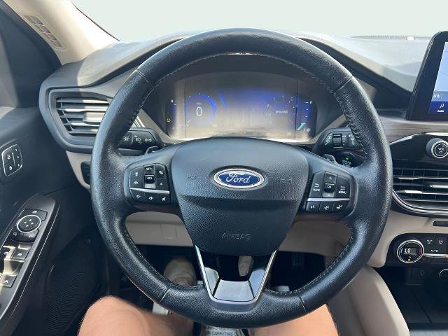 Certified 2020 Ford Escape Titanium AWD/4WD image 25
