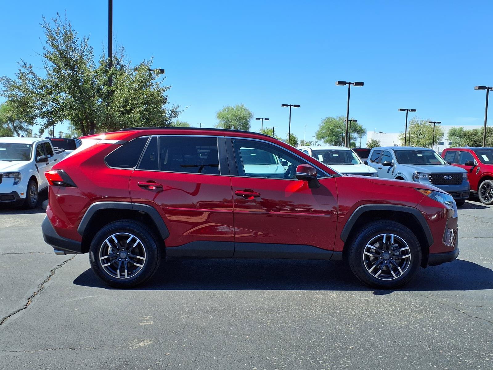 Used 2019 Toyota RAV4 LE w/ All Weather Liner Package AWD/4WD image 7
