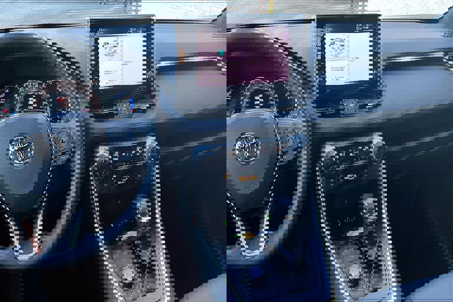 Used 2022 Toyota RAV4 XSE image 6