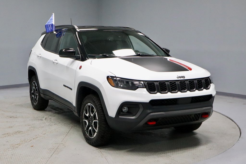 Used 2024 Jeep Compass Trailhawk w/ Trailer Tow Group image 7