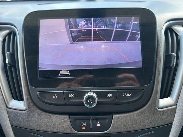 Used 2022 Chevrolet Malibu LT FWD image 18