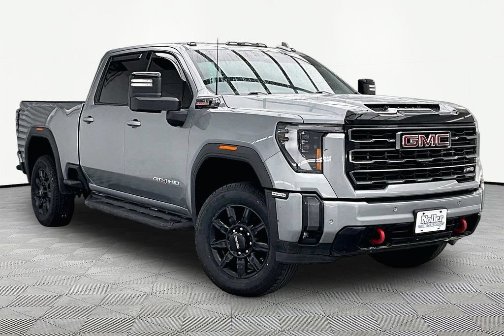 Used 2024 GMC Sierra 3500 AT4 w/ Technology Package AWD/4WD image 12