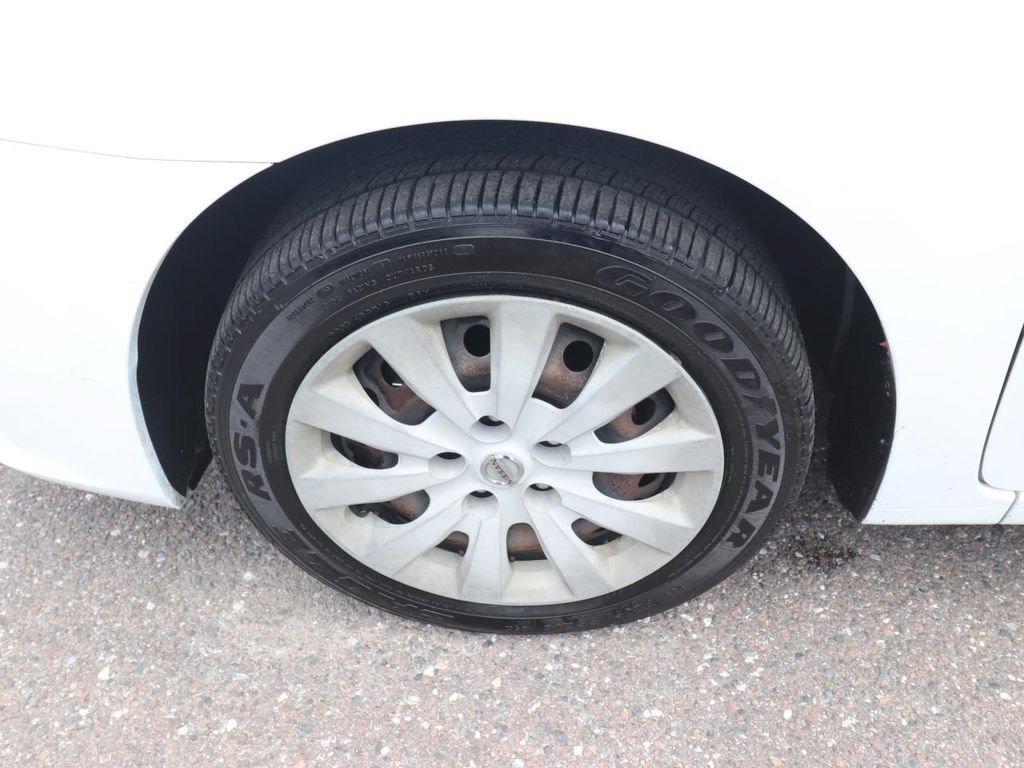 Used 2019 Nissan Sentra S FWD image 14