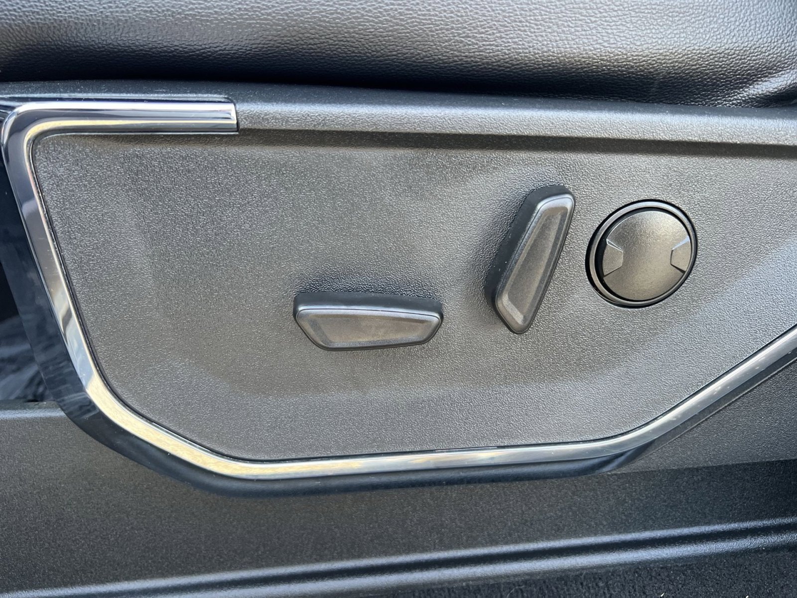 Certified 2024 Ford F250 Lariat w/ Lariat Ultimate Package image 14