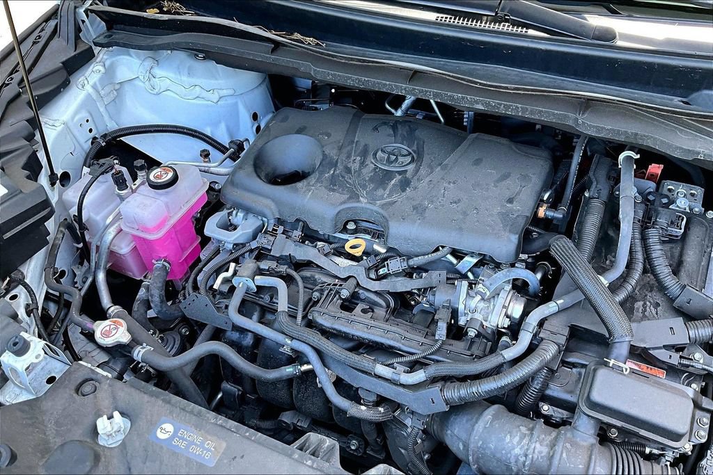 Used 2024 Toyota Sienna XSE FWD image 35