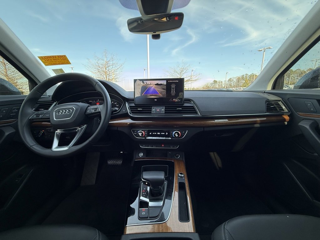 Used 2023 Audi Q5 2.0T Premium w/ Convenience Package image 29